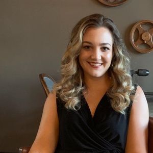 Meet your Posher, Lindsey